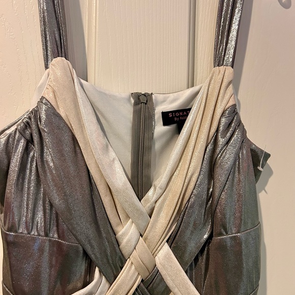 Signature dress by Bobbie Bee - Picture 2 of 5